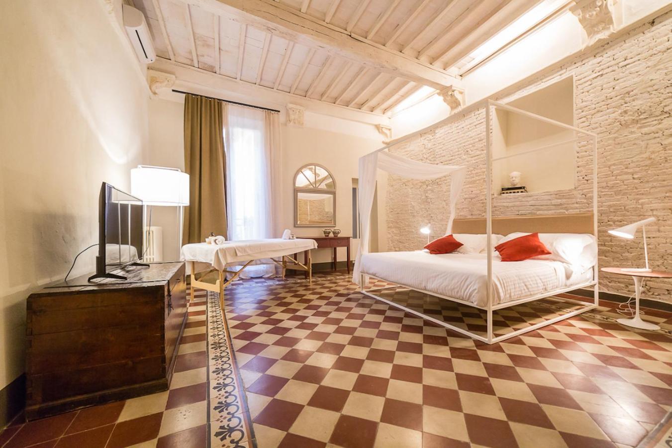 Bed and Breakfast Casatorre Dei Leoni Dimora Storica Сиена Номер фото