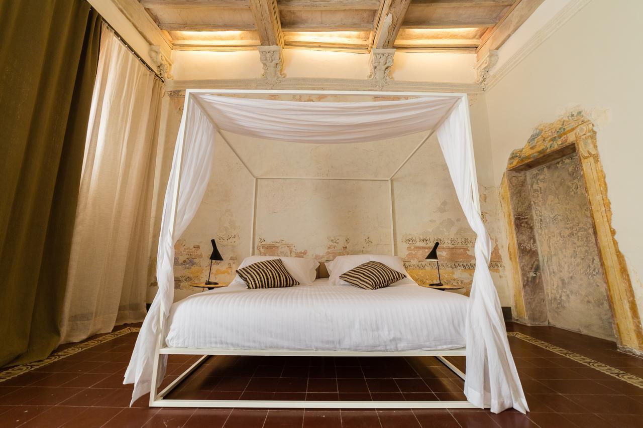 Bed and Breakfast Casatorre Dei Leoni Dimora Storica Сиена Экстерьер фото