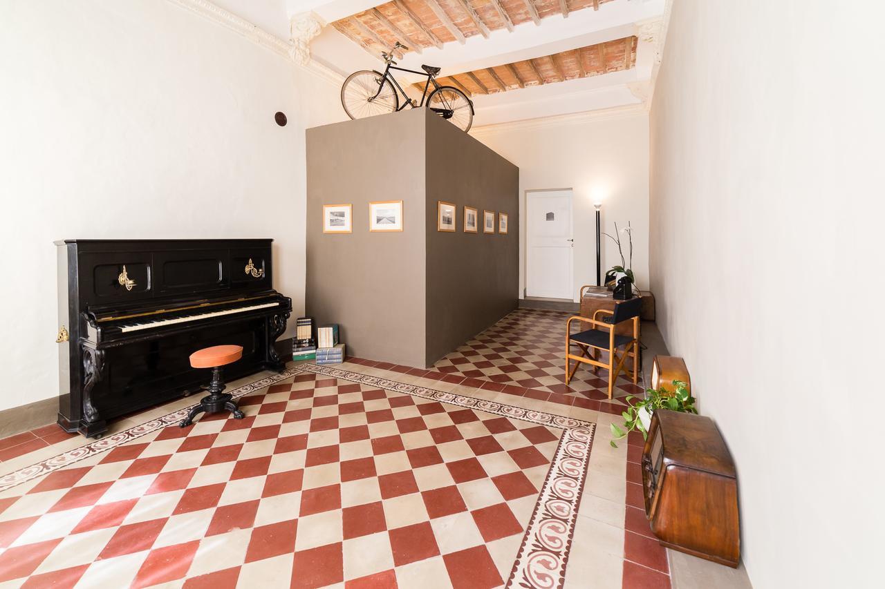 Bed and Breakfast Casatorre Dei Leoni Dimora Storica Сиена Экстерьер фото